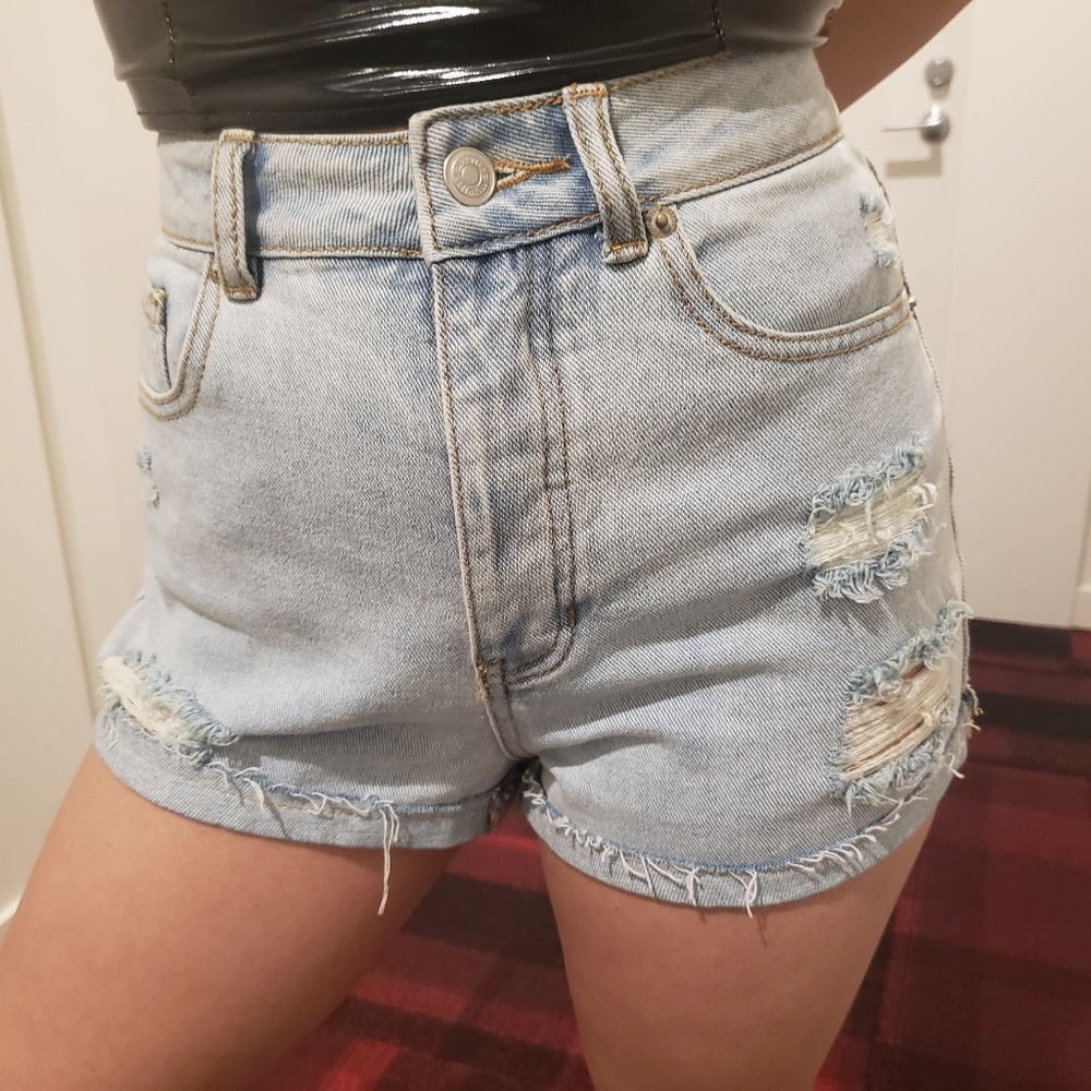Brandy Melville high waisted shorts